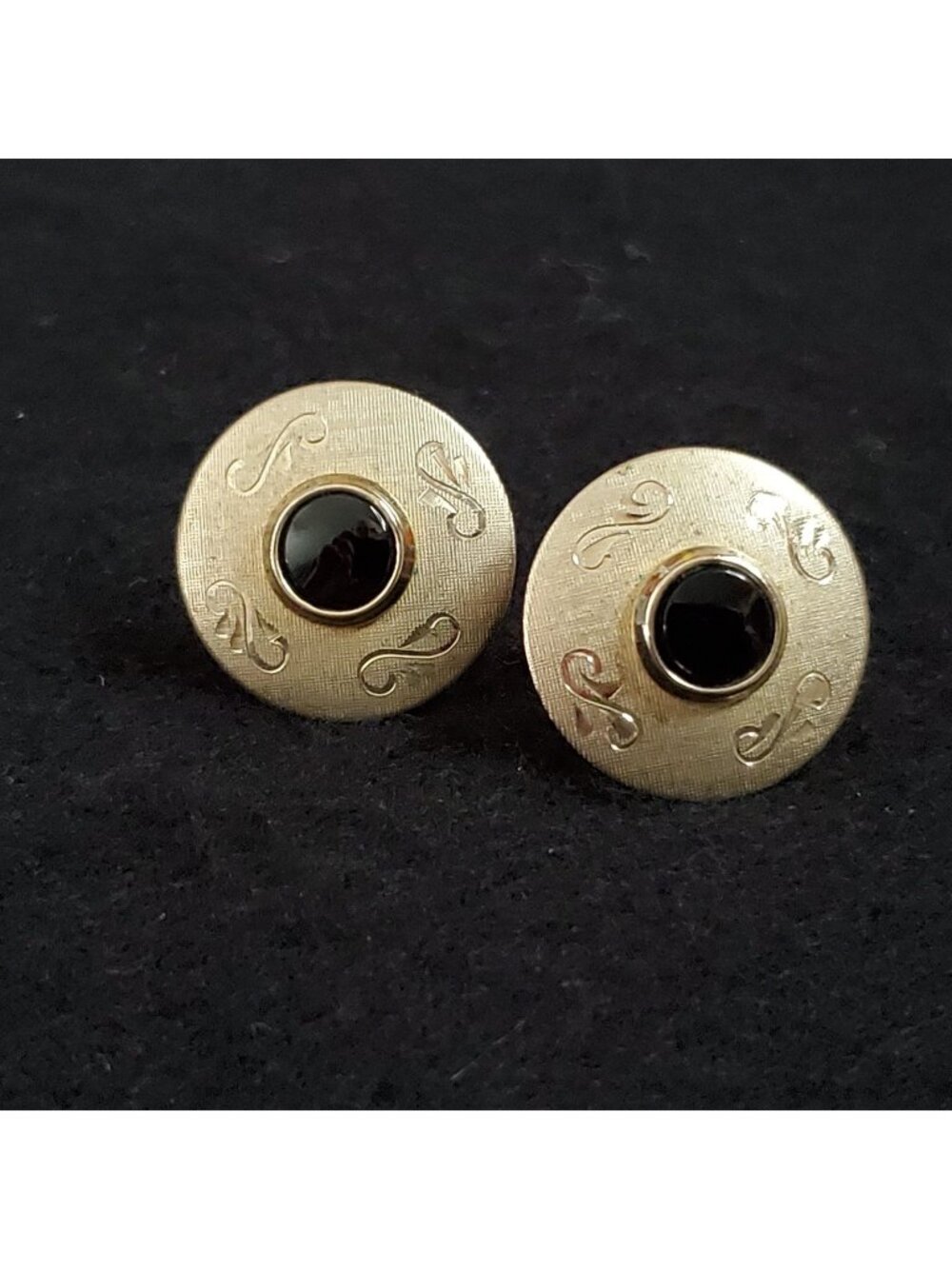 Vintage Black Onyx Cufflinks Textured Etched Gold Tone Round 7/8"